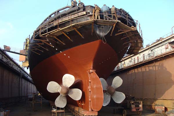 Украинские судостроители вынуждены сами бороться с последствиями экономического кризиса