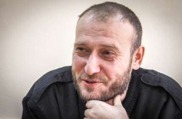 Ярош готовится занять место в Верховной Раде