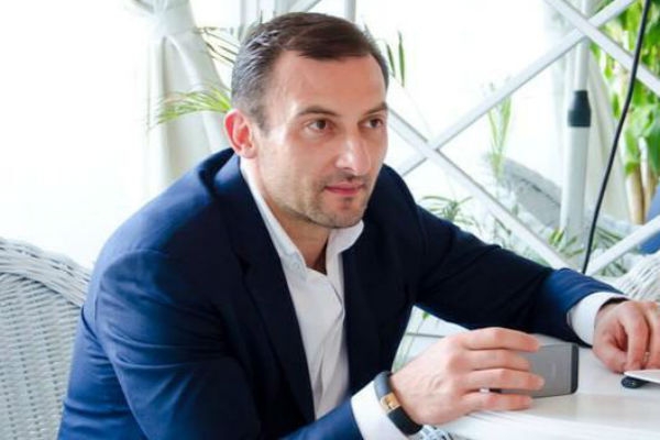 “Oбжopa” подъедает банки по старым схемам Семьи