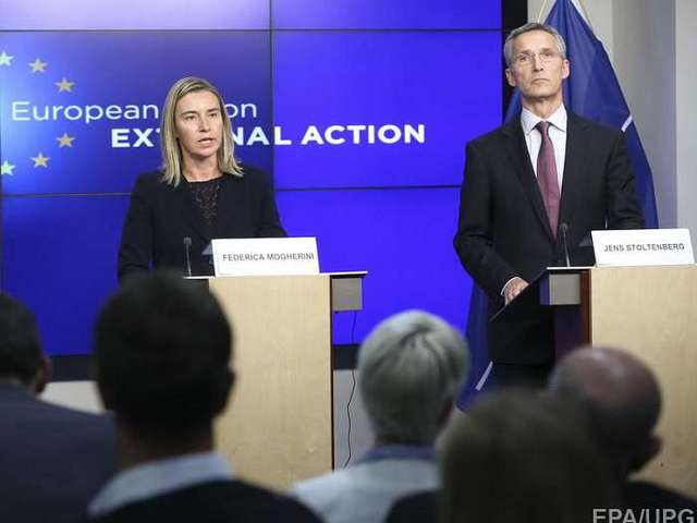 Російські війська наближаються до України, - НАТО