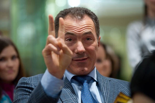 Почему люди доверяют власть вору, убийце и наркоторговцу?