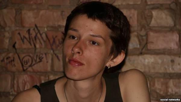 «Отрезали волосы и душили веревкой» - журналист Елена Максименко