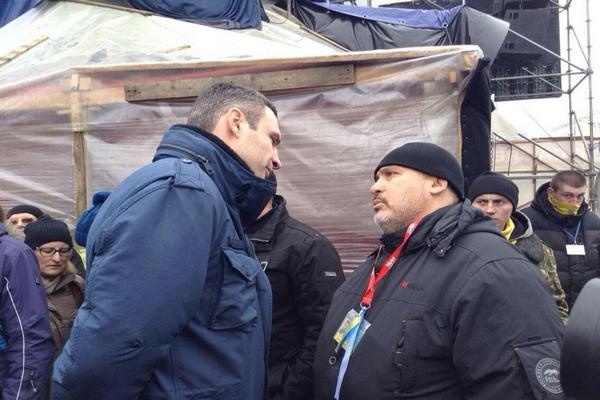 Киевляне утверждают, что функционер “УДАРа” отравляет их жизнь