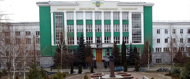 Профспілка щороку збирає зі студентів понад чверть мільйона, які йдуть невідомо куди