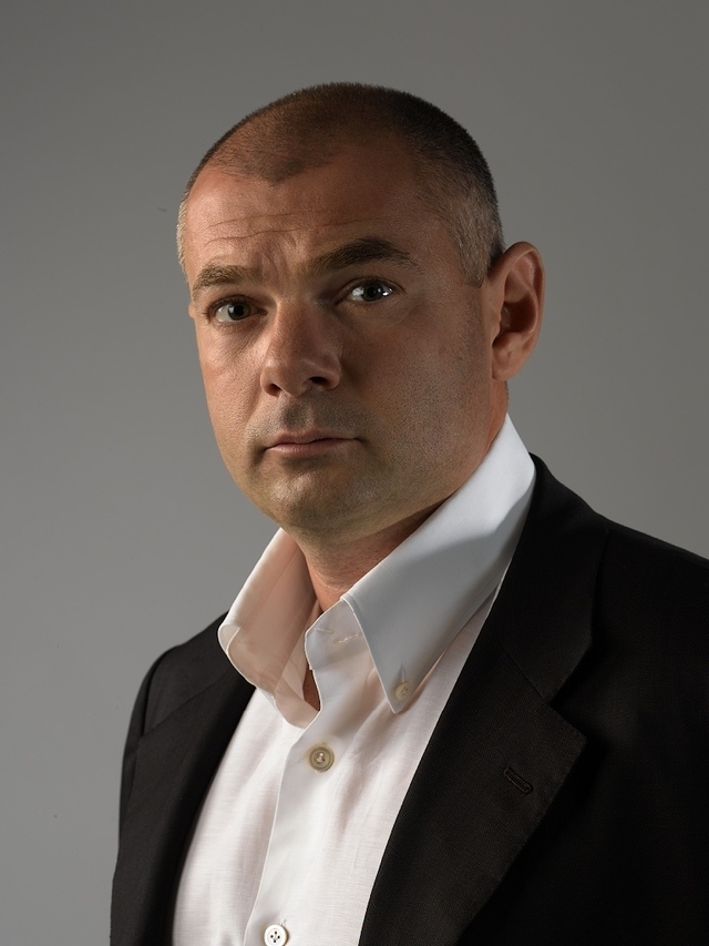 Палица уходит. На место претендуют трое