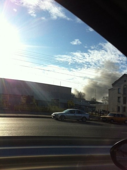 В Киеве горит завод "Атек"