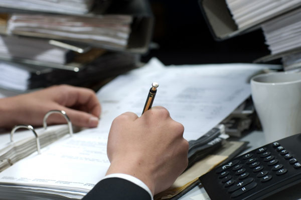 Рейдерский захват в Днепре: губернатор в курсе или в доле?