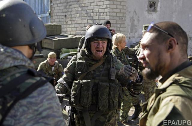 Моторола разъезжает на машине расстрелянной семьи?