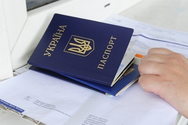 Россия будет высылать "злостных" нарушителей-мигрантов на 10 лет