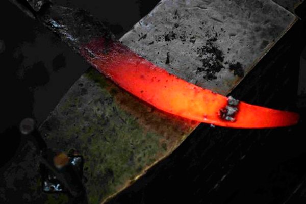 «Русские будут продолжать и дальше гнить в неопознанных могилах»