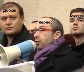 Харківський метрополітен заплатить 70 мільйонів за обслуговування ескалаторів водію свого колишнього замдиректора