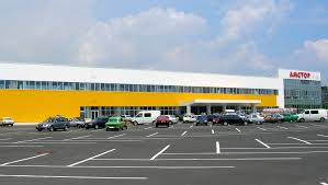 Топ-менеджер Новинского повздорил с сотрудниками "Амстора"