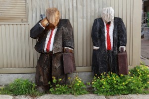 Найгірше, що продовжують процвітати олігархи