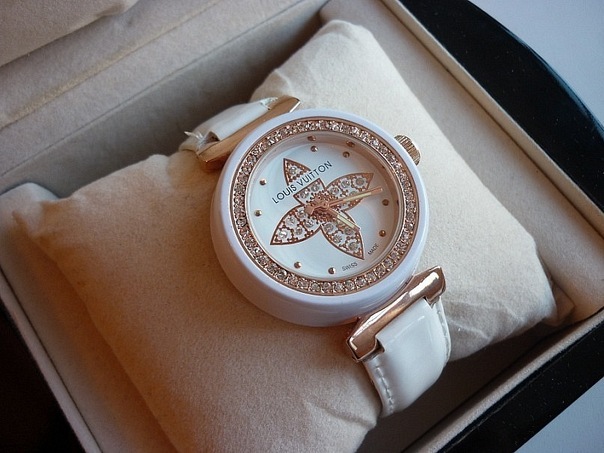 Боевики «Новороссии» получили помощь от Луи Виттон и Роберто Кавалли