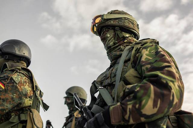 Враг несет огромные потери в Донецком аэропорту. Бои продолжаются – штаб АТО