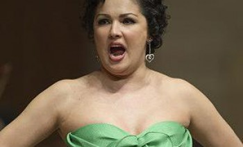 Оперна співачка Анна Нетребко зраділа звістці про те, що спонсорує тероризм