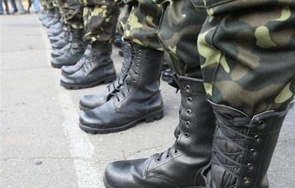 "Отдайте вашего сына в детдом и идите служить!"