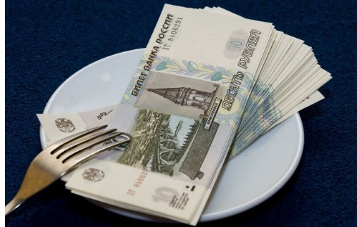 Крымчан обманули: обещанных надбавок не будет, зарплаты урезают