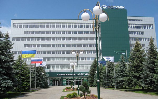 Экс-корпорация Порошенко начинает производство грузовиков двойного назначения