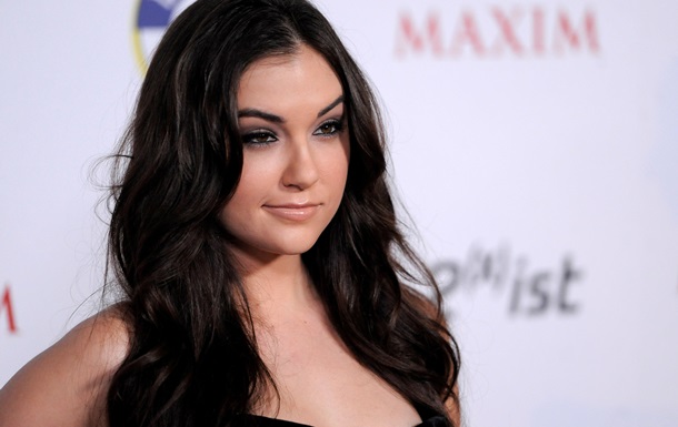 Саша Грей прокомментировала слухи о своей "смерти" на Донбассе