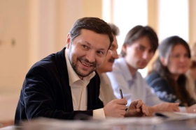 Cтало известно, сколько зарабатывает Юрий Cтець в должности министра (документ)