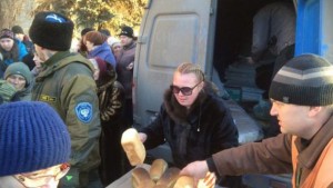 Фотофакт: «актриса» Мария Ципко замечена в Дебальцево в новой роли