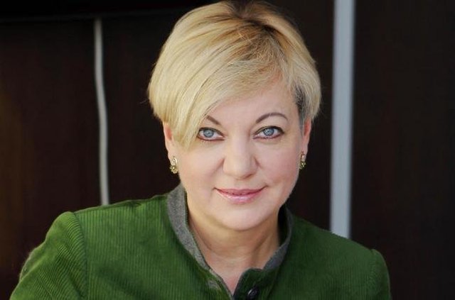 Гонтарева и Яценюк явно не справляются с возложеными на них обязанностями - Береза