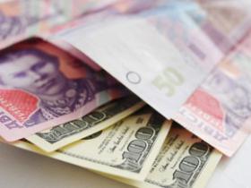 Економіст: Долар зараз не мав би бути дорожчим за 15 гривень