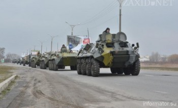 Возле Харькова стоят неопознанные колонны техники