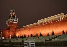 Путин не переодевался полгода, или же встречи с Лебедевым сегодня не было?