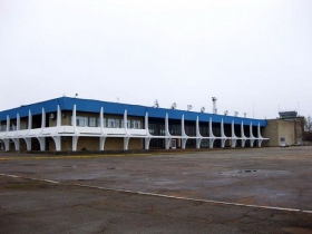 Николаевский аэропорт методично режут на металлолом