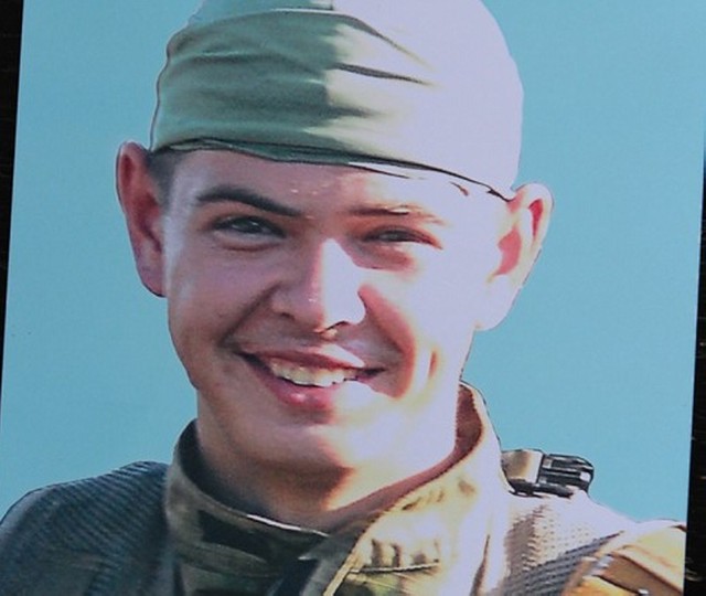 СМИ: Российский офицер расстрелял бойца АТО за отказ раздеваться догола