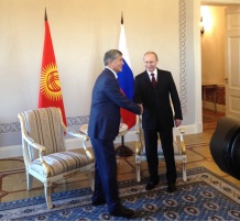 В Кремле рассказали о "параличе" и "генералах, захвативших Путина"