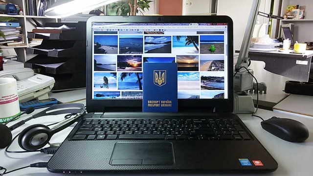 ПАСПОРТНЕ БЕЗУМСТВО: ЧЕРГИ, МАНІПУЛЯЦІЇ ТА БАЙДУЖІСТЬ