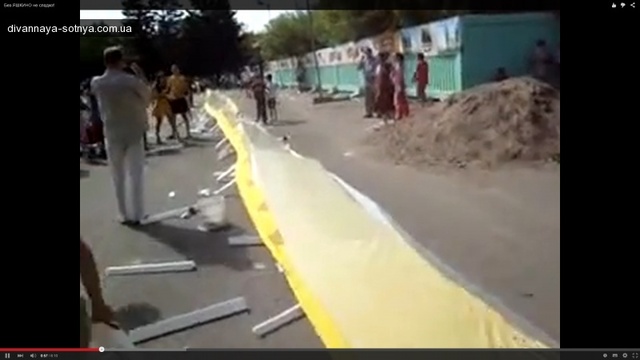 Жесть. Блины с лопат это еще цветочки. Праздник Вафли в Томске. (Видео)