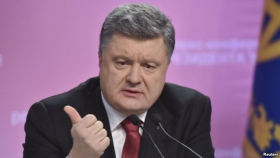 Порошенко: Реформи - це не зниження податків і збільшення зарплат