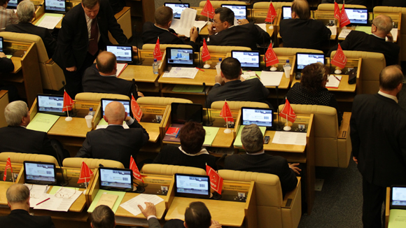 В России чиновникам хотят законодательно запретить траты на пиар