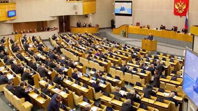 У Держдумі закликають повернути право президенту РФ вводити війська в Україну