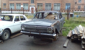 Зачистка Києва: власників покинутих авто будуть шукати місяць − Шпильовий