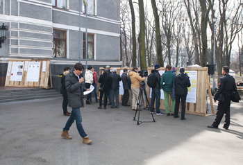 Активисты требуют проверить ректорат медуниверситета Богомольца