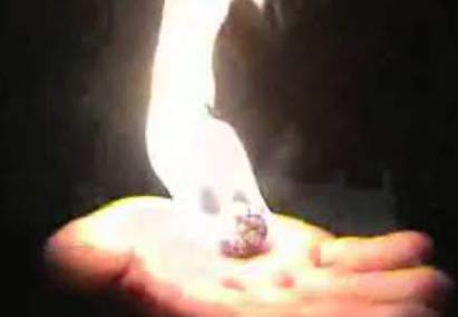 Житель Сум вернул себе часть депозита угрозой сжечь банк