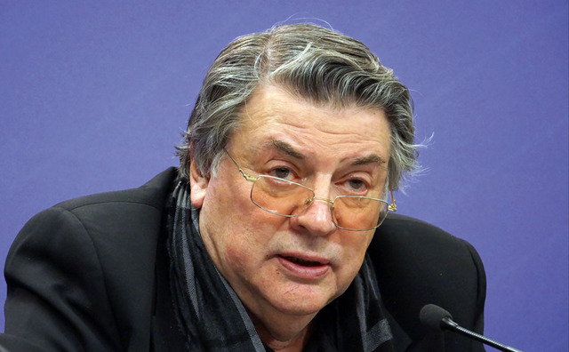 Актер Александр Ширвиндт пристыдил Иосифа Кобзана за его призыв убивать бродячих животных