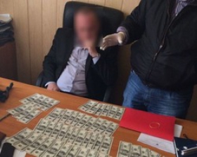 В Одесі чиновник «погорів» на великому хабарі