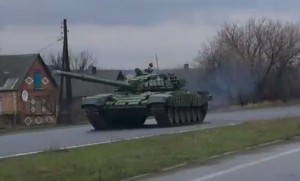 По трассе «Луганск-Алчевск» прошла колонна танков