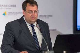 Советник Авакова лично пиарил сайт с адресами Калашникова и Бузины