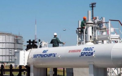 “Укртранснафта” в марте снова заплатила Игорю Коломойскому за “хранение нефти”