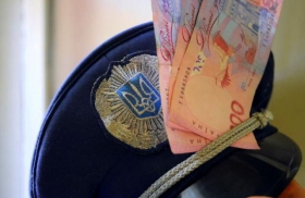 На полтавщині міліціонер «погорів» на хабарі у 1000 гривень