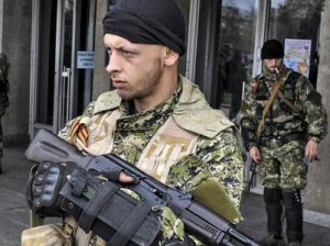 В Донецке боевики перекрыли движение. По одной из версий — заминирован мост