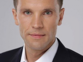 Прикарпатський нардеп: Вивівши Коваля з-під люстрації, Порошенко нестиме за нього персональну відповідальність