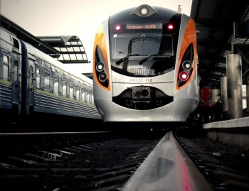 Названа причина схода с рельс поезда Интерсити+ под Харьковом